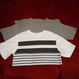 2 boys size 6/7 shirts